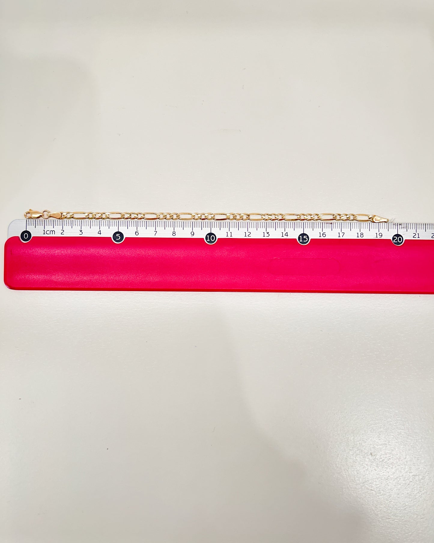 Pulsera de eslabón Figaro delgado en oro 14K