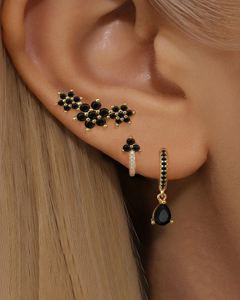 Conjunto de aretes de zirconia color negro tipo huggie y studs