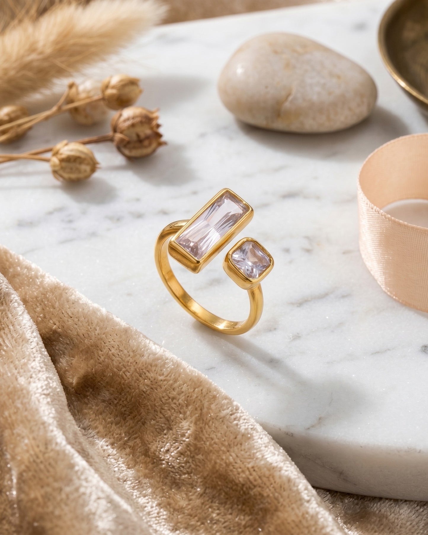 Anillo dual con circonias geométricas
