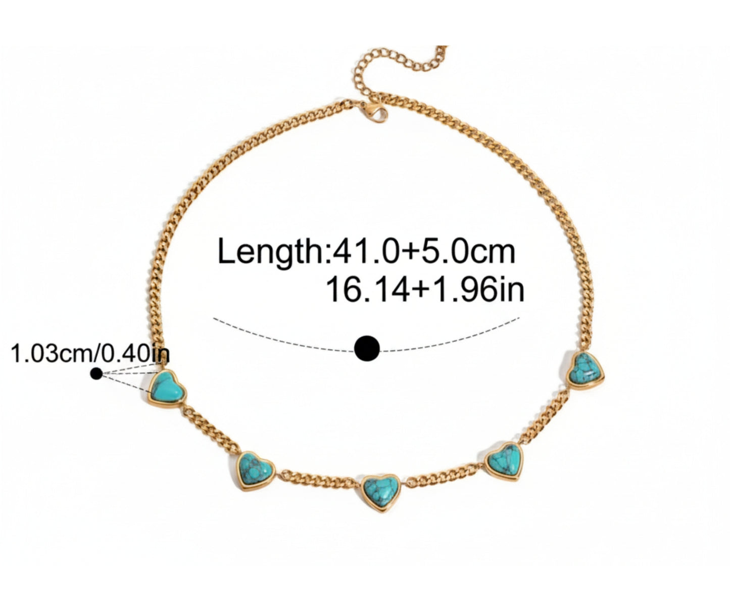 Collar dorado de corazones en color azul turquesa.