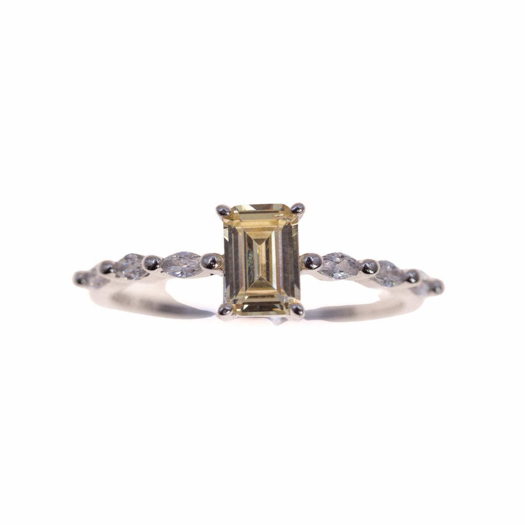 Ana Delicate Ring
