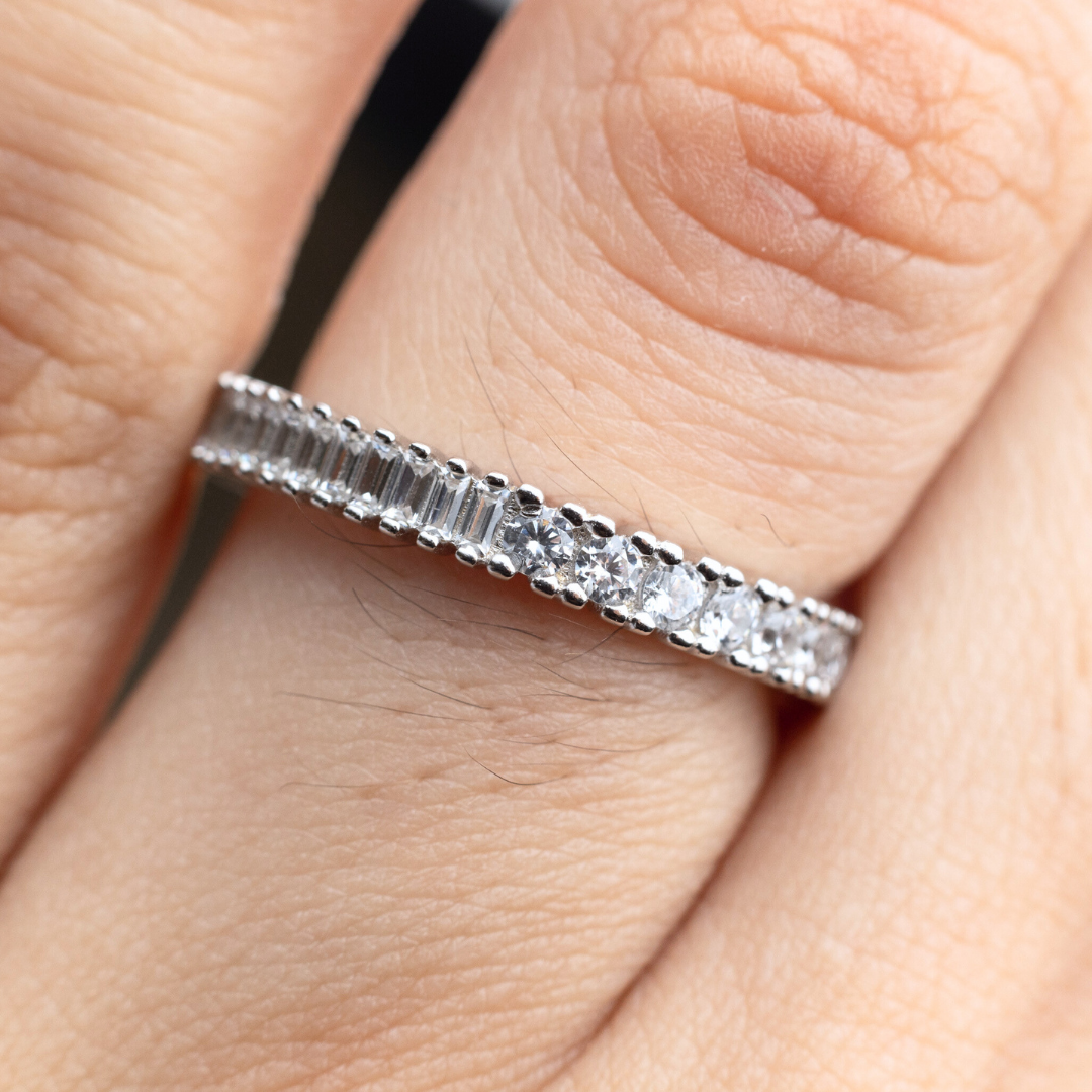 Gabriela Delicate Ring