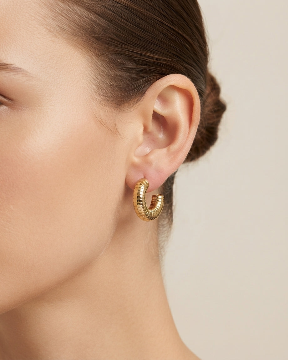 Aretes Argollas Texturizadas Chevron