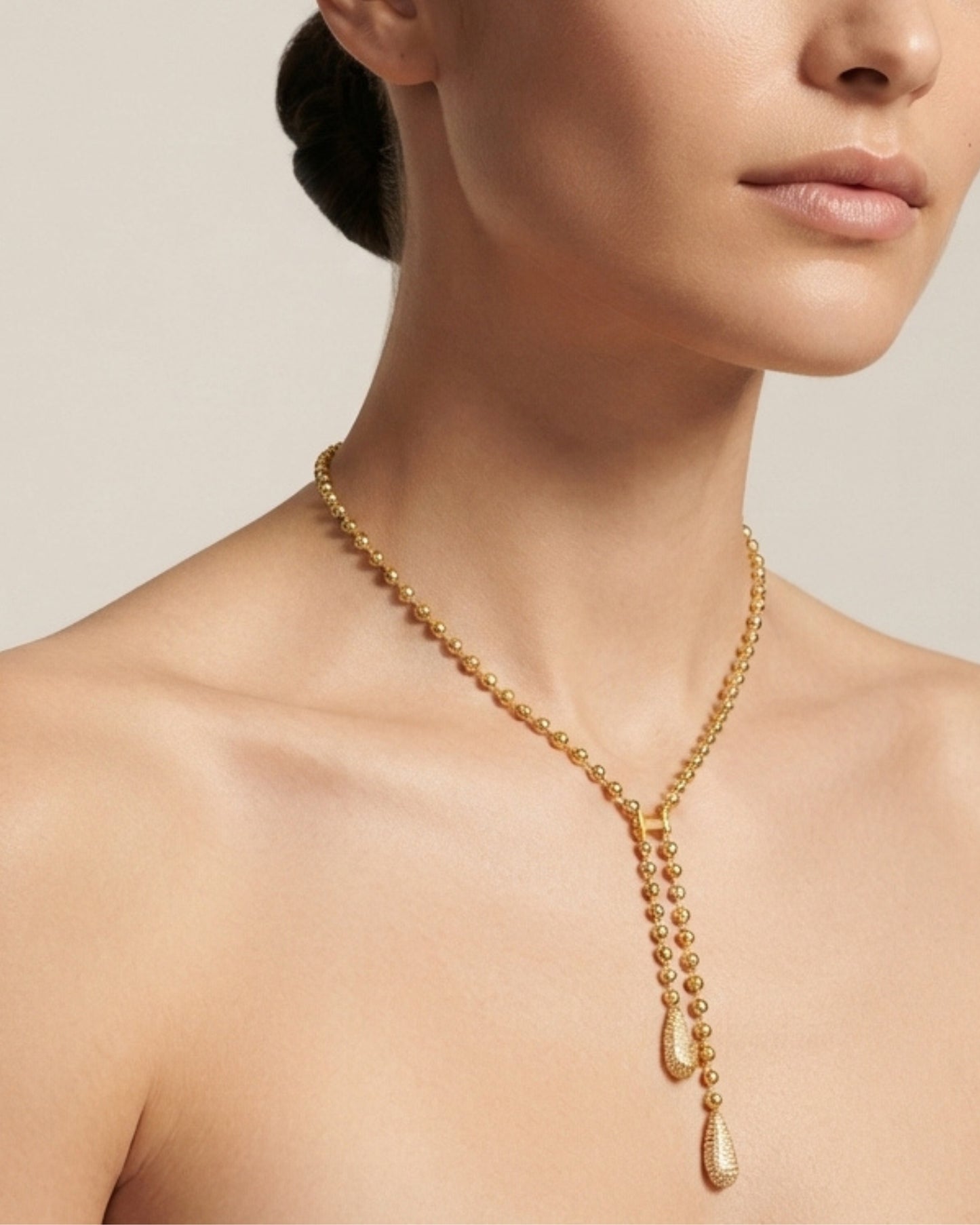 Collar Y-Drop con Dijes de Gotas