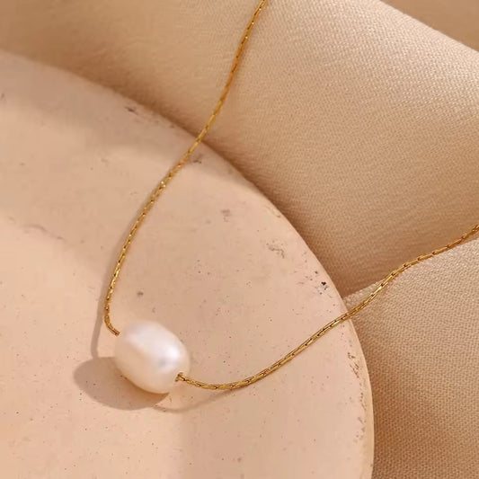 Olivia Pearl Necklace