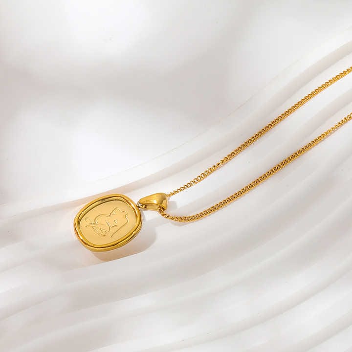 Mia Golden Coin Necklace