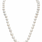 Collar de perlas cultivadas con broche de plata