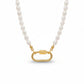 Collar de perlas con dije en dorado