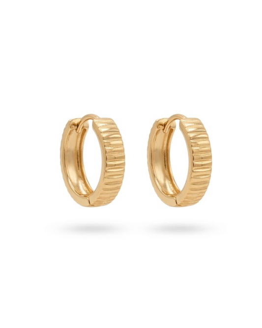 Huggies Minimalistas en Oro 14K