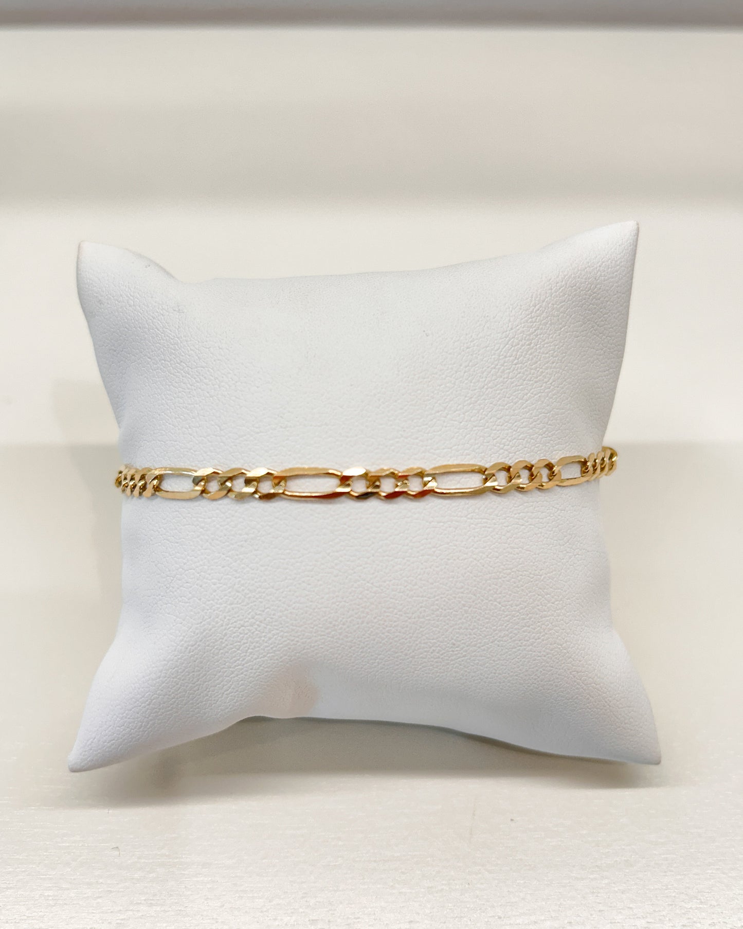 Pulsera de eslabón Figaro delgado en oro 14K