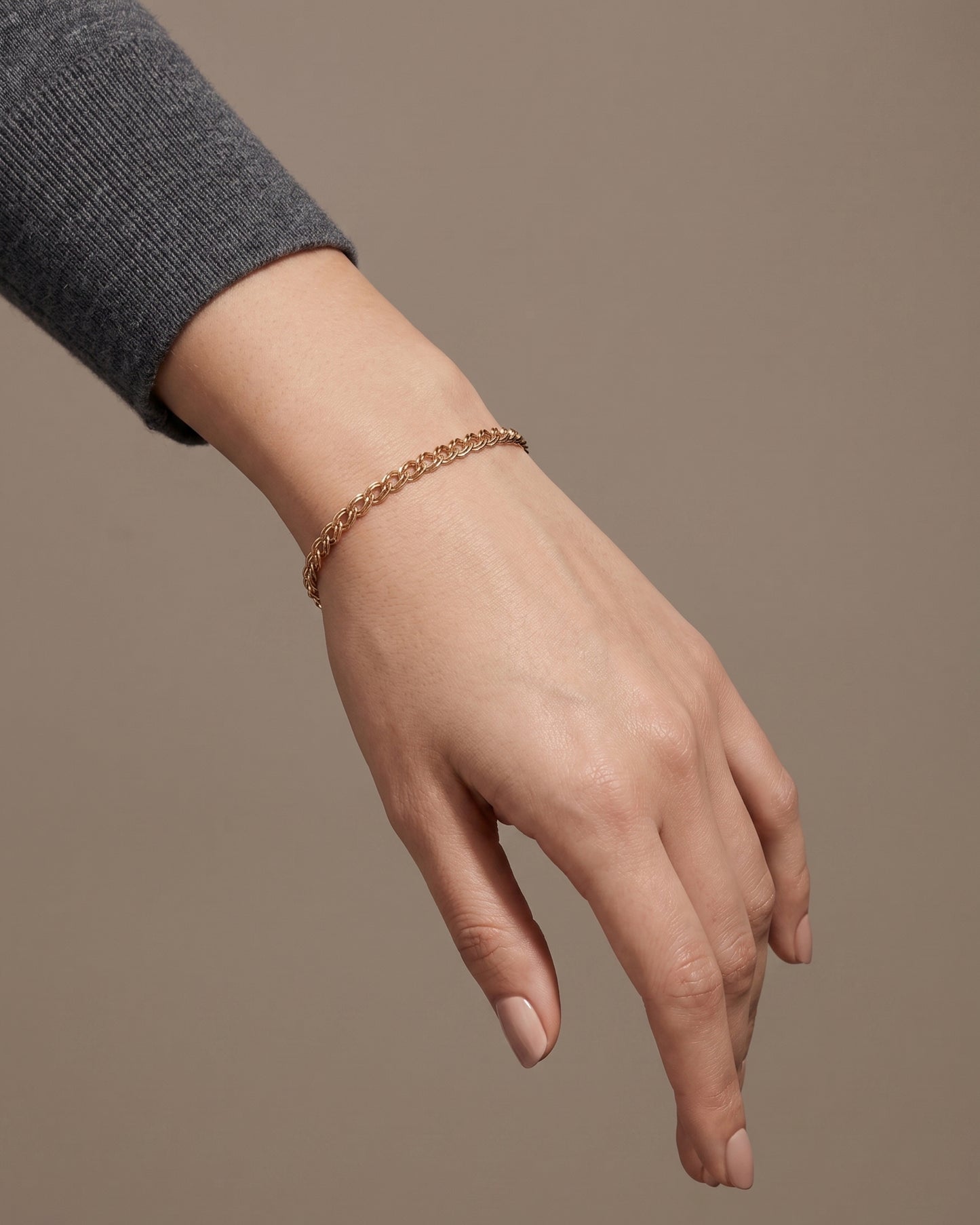 Pulsera de eslabón tejido compacto en oro 10K
