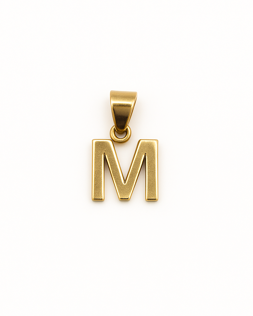 Dije Letra "M" en Oro 10K