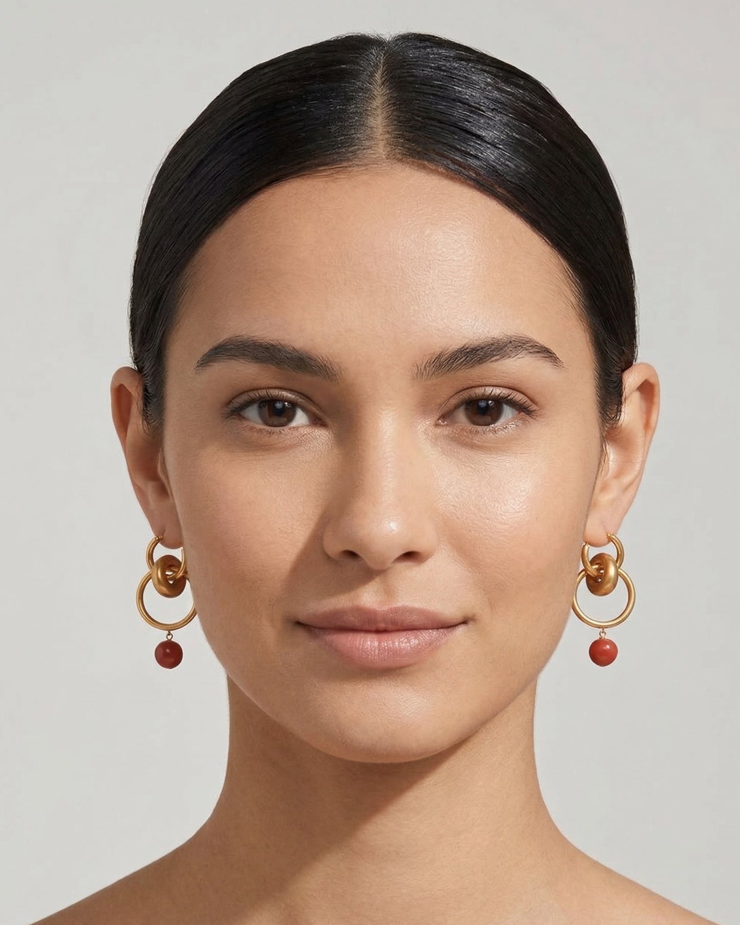Drop earrings dorados con cristales colgantes