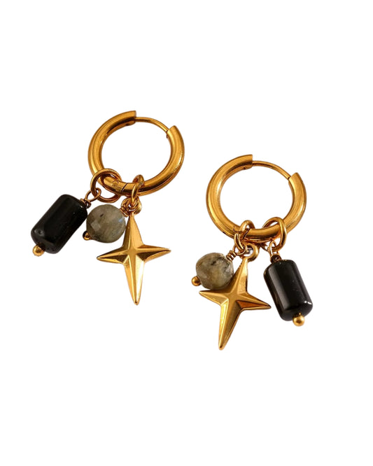 Aretes dorados boho estilo arracada con dije de estrella y cuentas negras mate