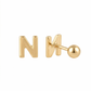 Arete tipo broquel de inicial "N" miniatura en oro 10k
