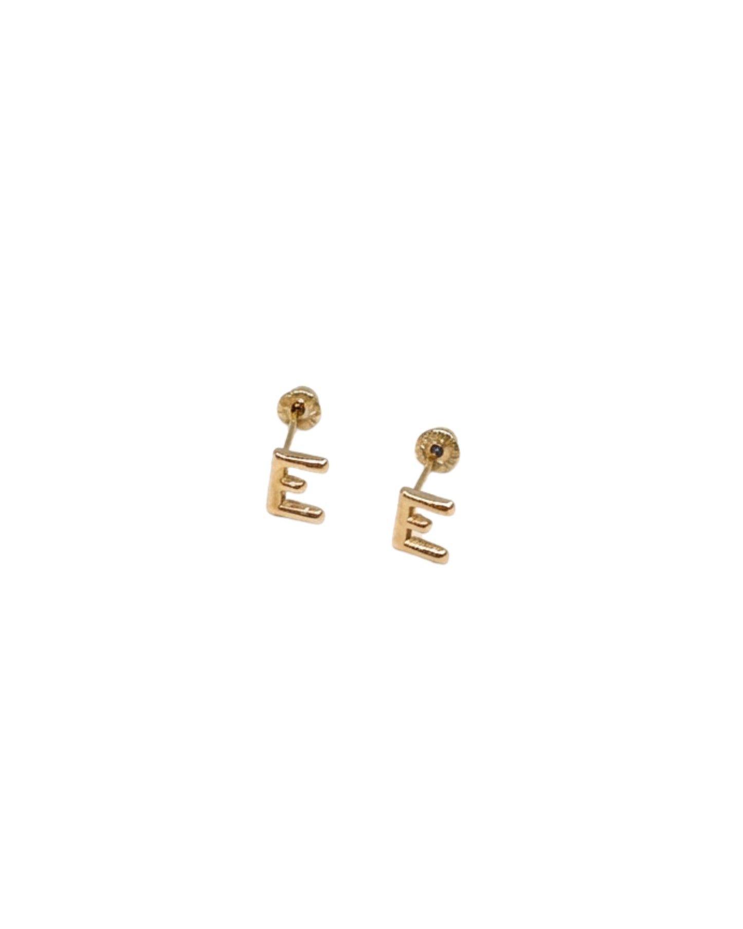 Broquel Inicial Letra "E"