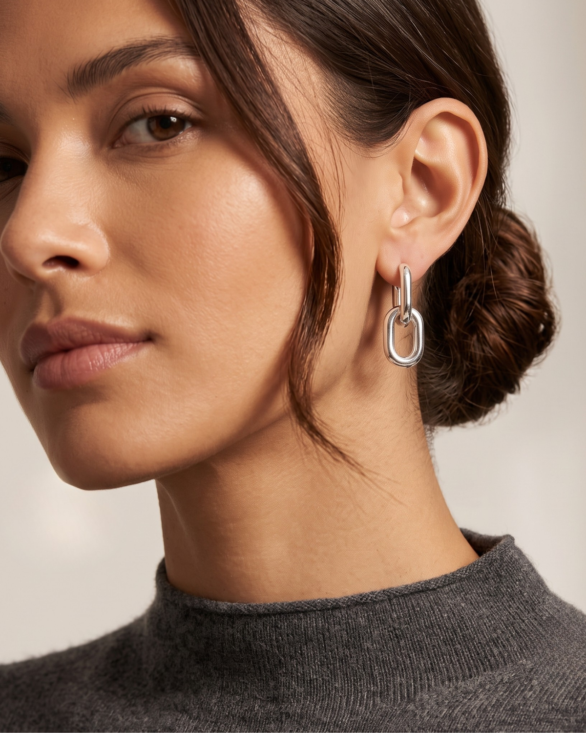 Aretes Eslabón Fluido Plateados