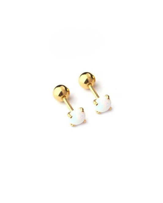 Studs dorados con opalo blanco