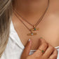 Collar de Barra Geométrica con Circonias
