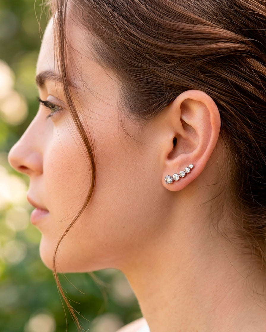 Aretes trepadores de cristales graduados en plata