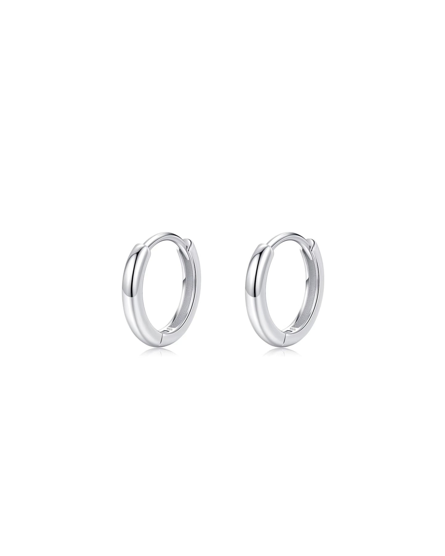 Aretes Plateados Clásicos