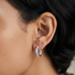 Aretes Huggie con Circonias Corte Baguette