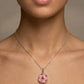Collar con cristal y flor color plateado