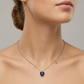 Collar de corazón en cristal azul medianoche con dije pequeño de corazón