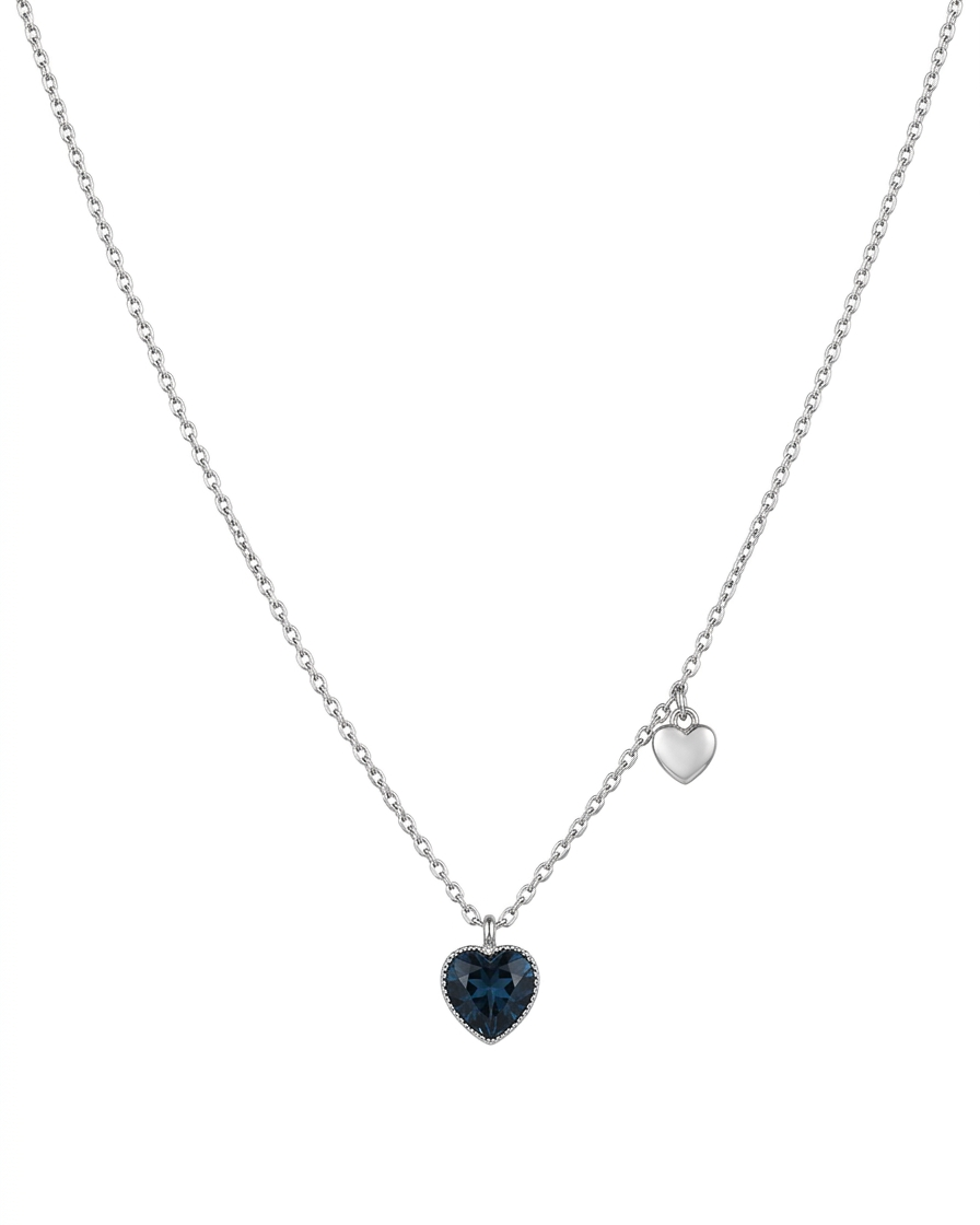 Collar de corazón en cristal azul medianoche con dije pequeño de corazón