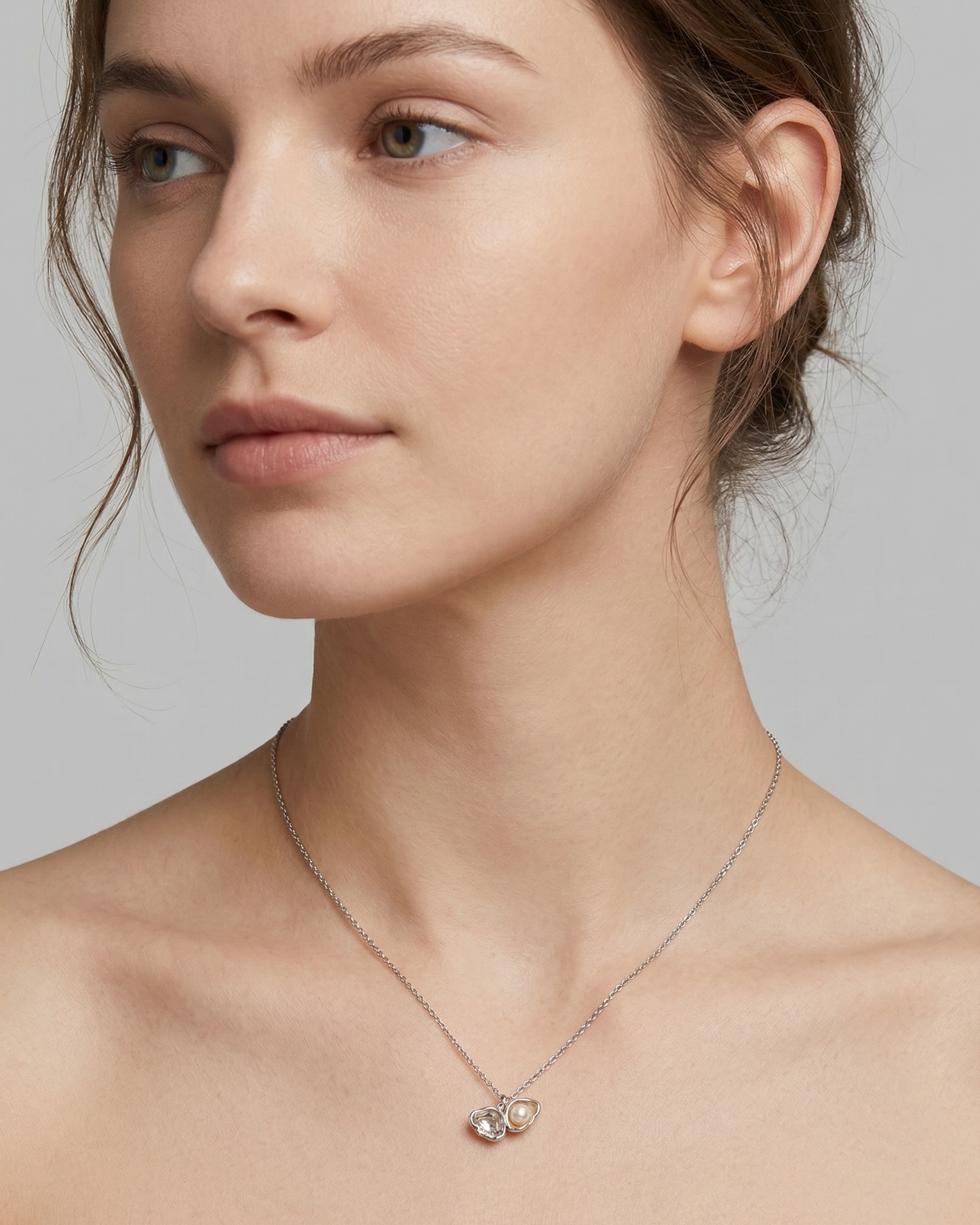 Collar de conchita de mar con perla