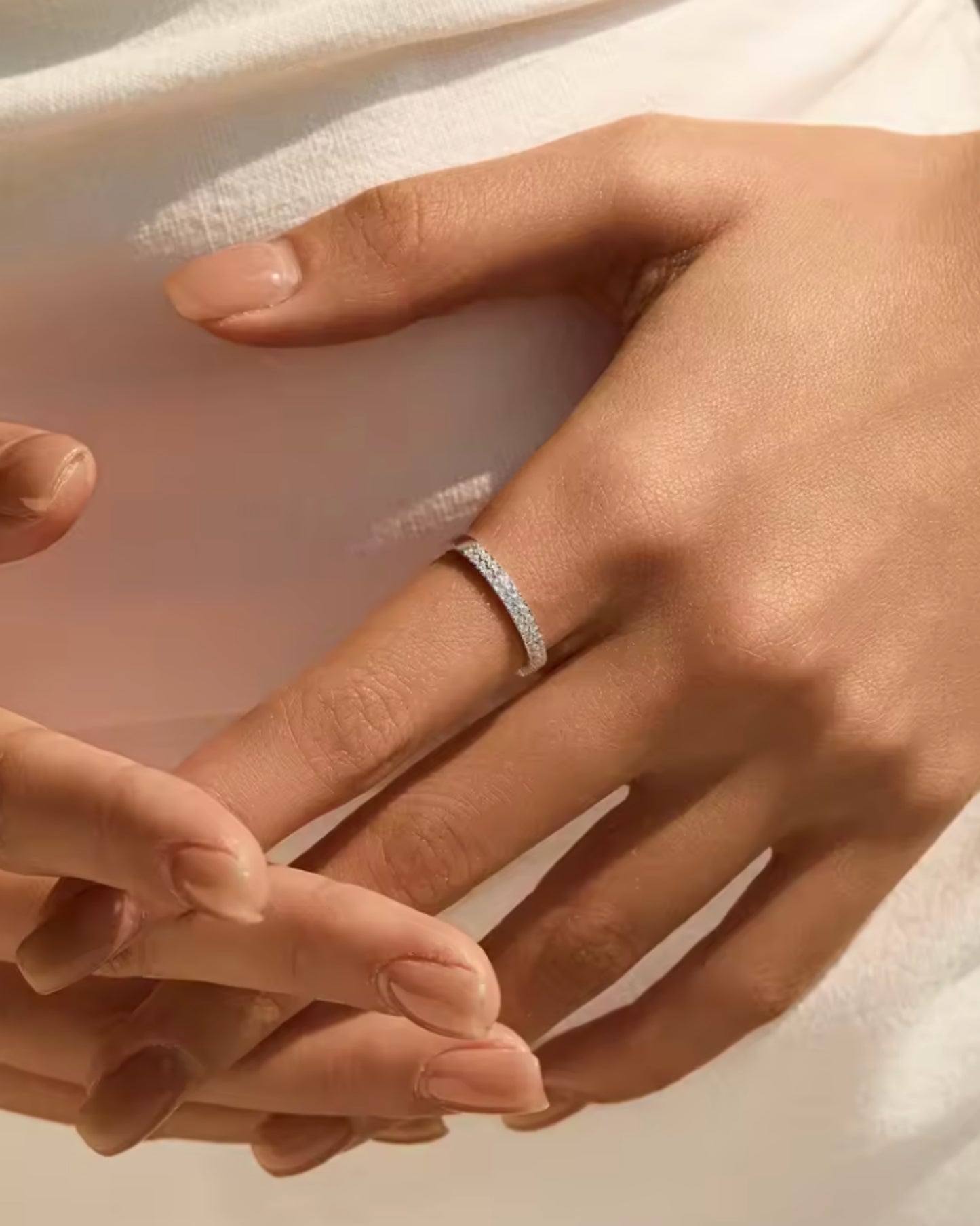 Anillo Sutileza Atemporal