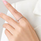 Anillo Delicado con Circonias Celestes