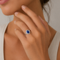 Anillo Estilo Halo con Zafiro Oval