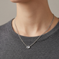 Collar de cadena barbada con cristal ovalado en plata