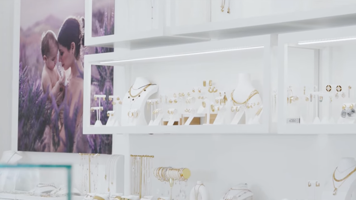 Cargar video: Visítanos en Plaza Sikara