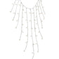 Collar Babero de Cadenas Colgantes con Detalles de Circonias