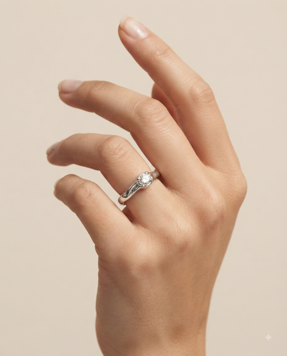 Anillo Fluido Solitario