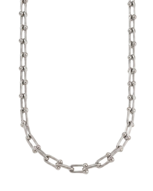 Collar Plateado de Eslabones en U de Inspiración Industrial