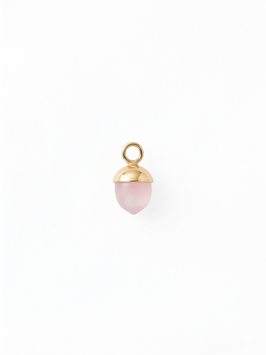 Dije de cuarzo rosa con casquilla pulida en oro