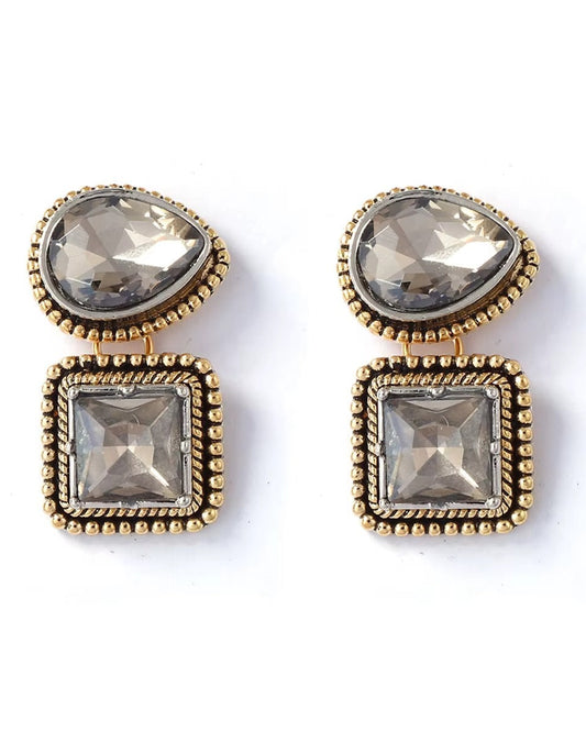 Aretes con cristal tipo studs color plateado