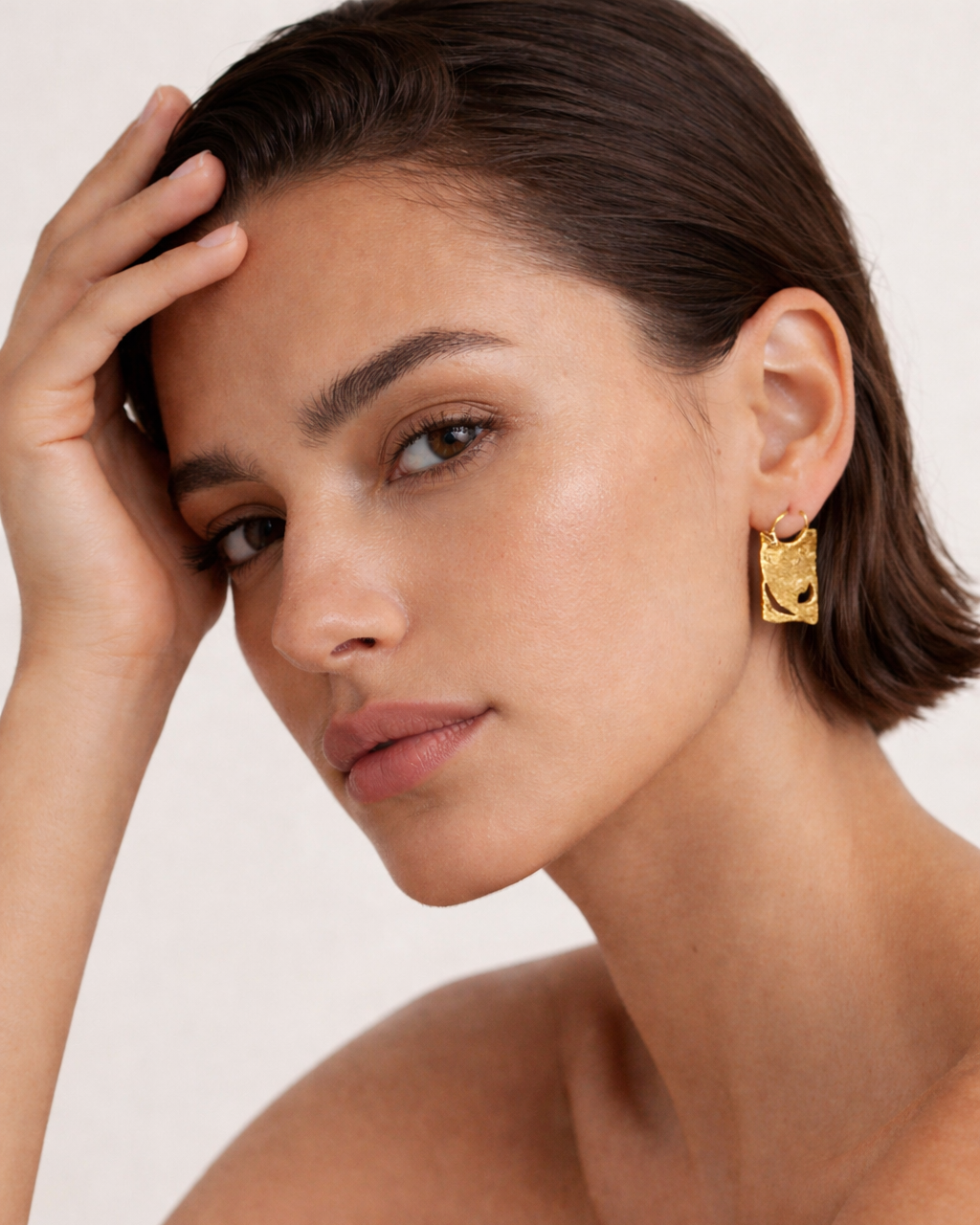 Aretes rectangulares con textura martillada