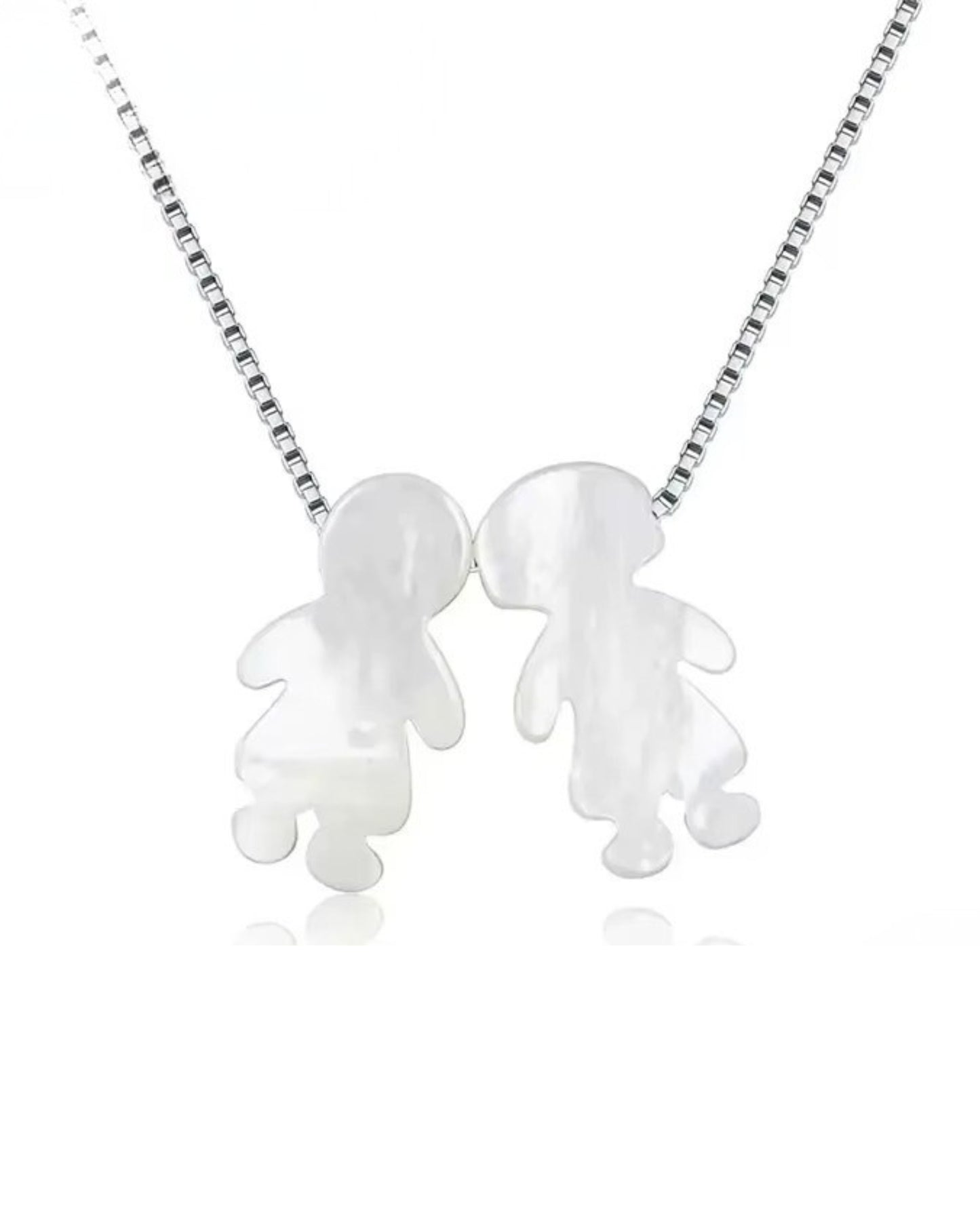 Collar de plata con dije de hijos