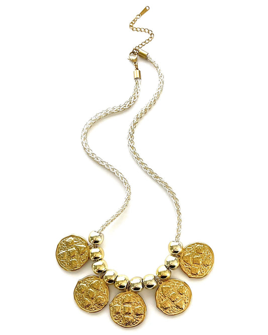 Collar chunky dorado con colgantes