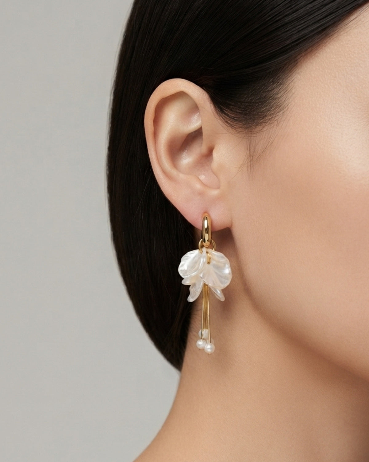 Aretes Cascada Floral Dorada
