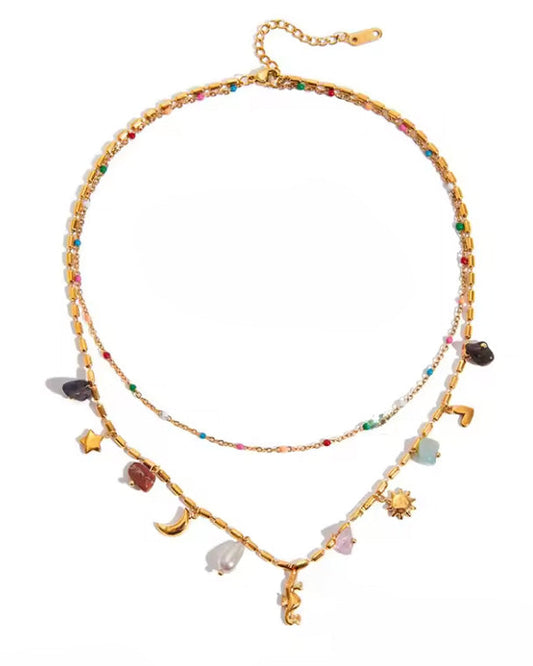 Collar doble con dijes celestiales y piedras naturales