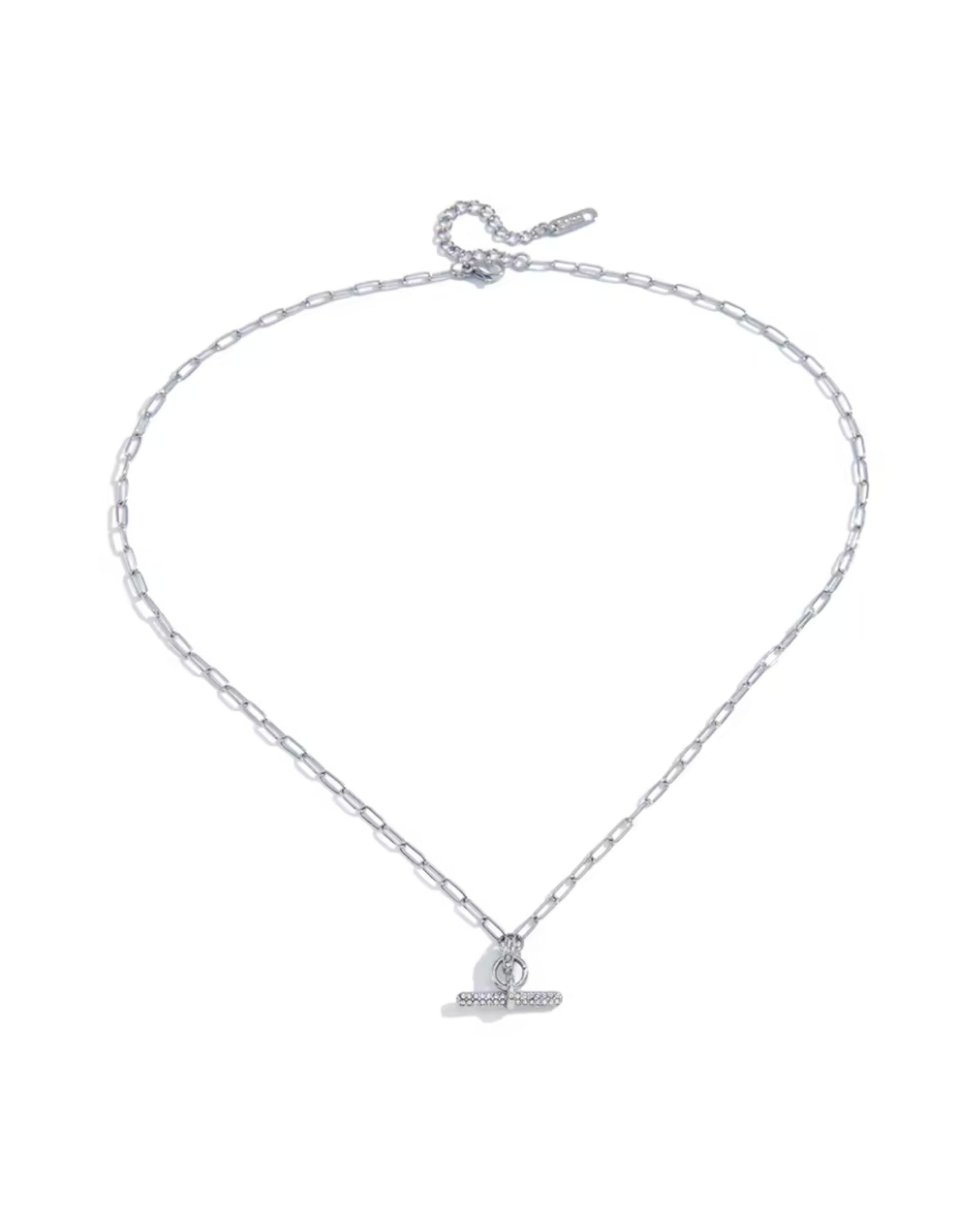 Collar Plateado de Eslabones Finos con Charm de Barra