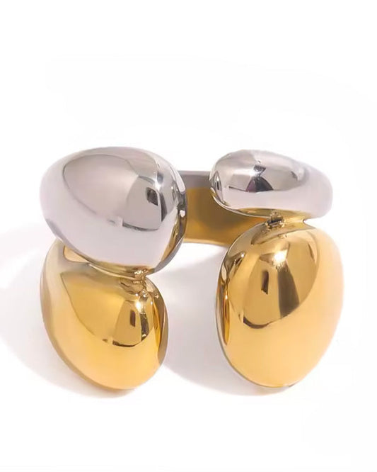 Anillo envolvente de diseño orgánico bicolor