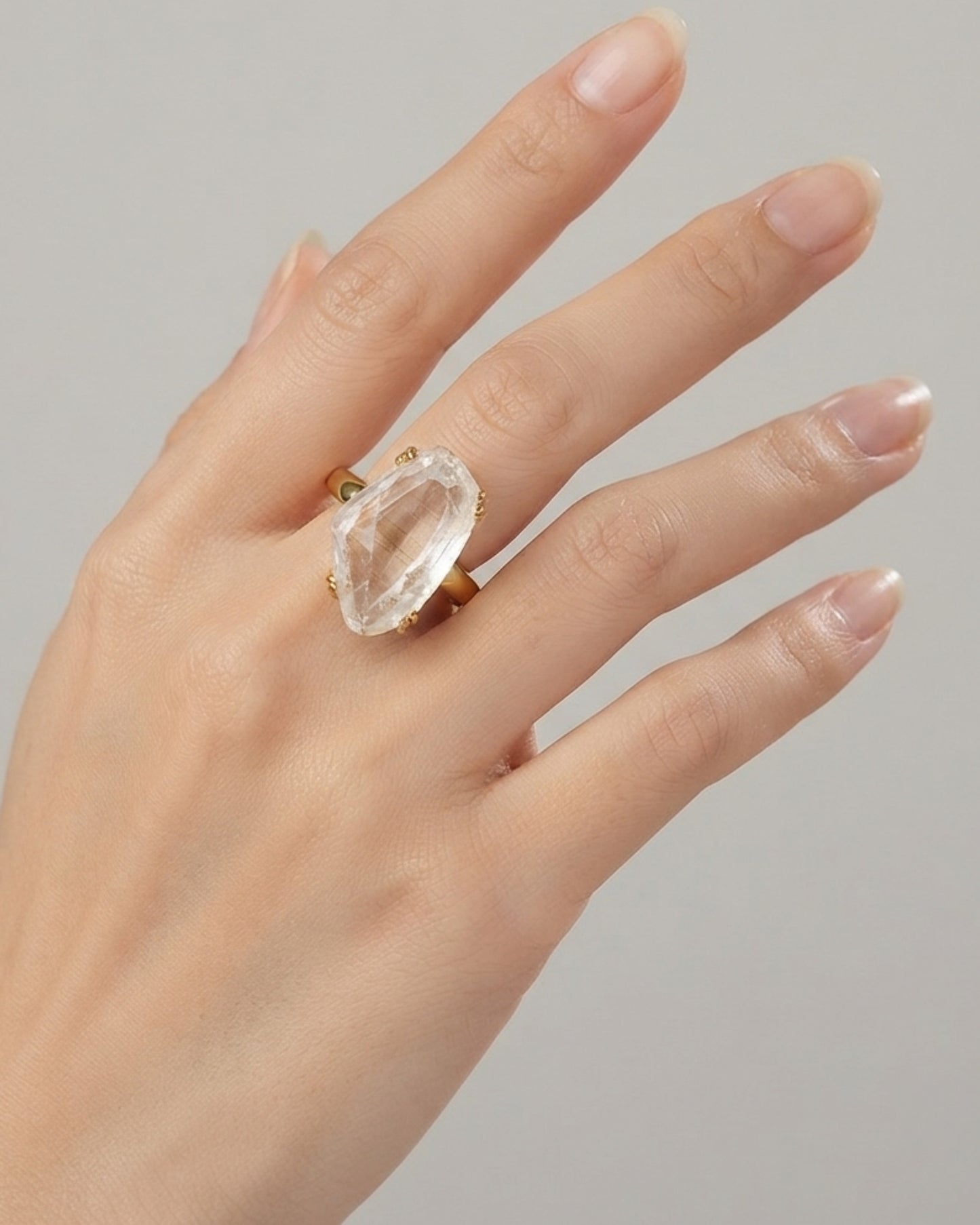 Anillo Monolito de Cristal