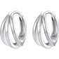 Aretes Huggies con Bandas Entrelazadas