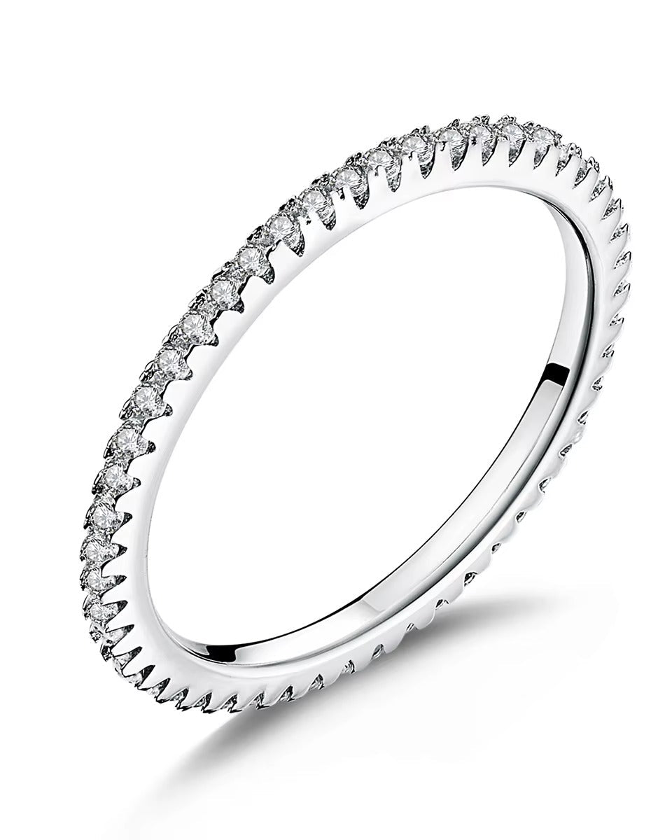 Anillo de Circonias Eternas